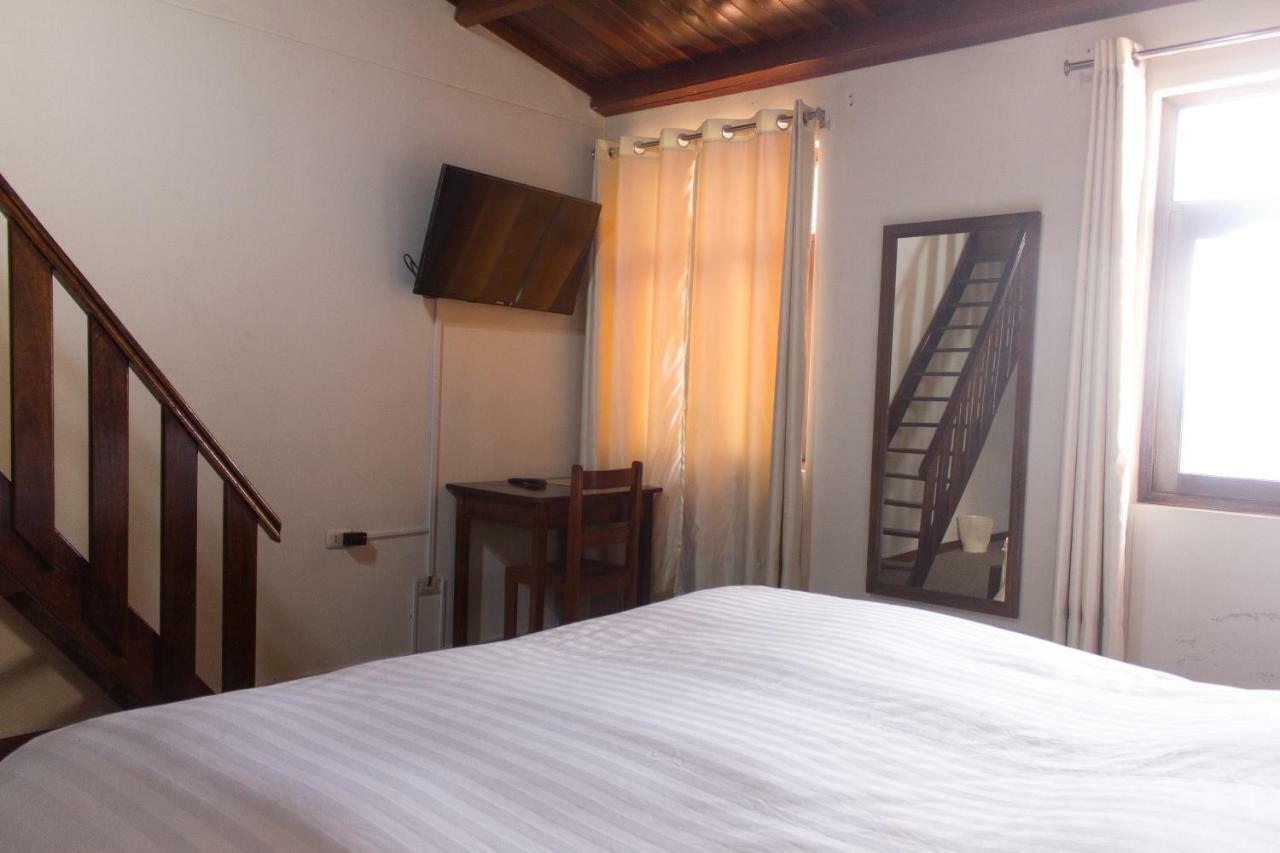 Hotel Santa Cruz Huaraz  Extérieur photo