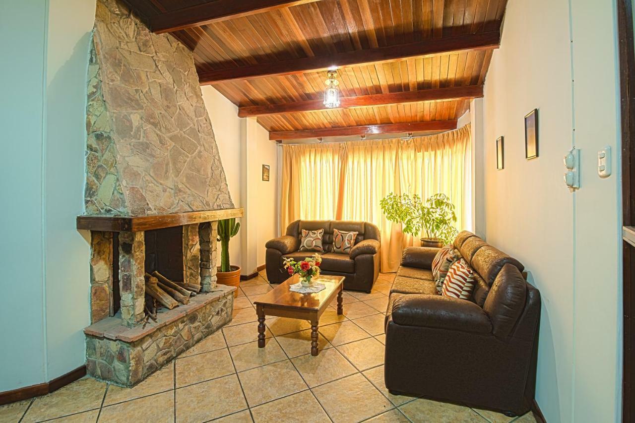 Hotel Santa Cruz Huaraz  Extérieur photo