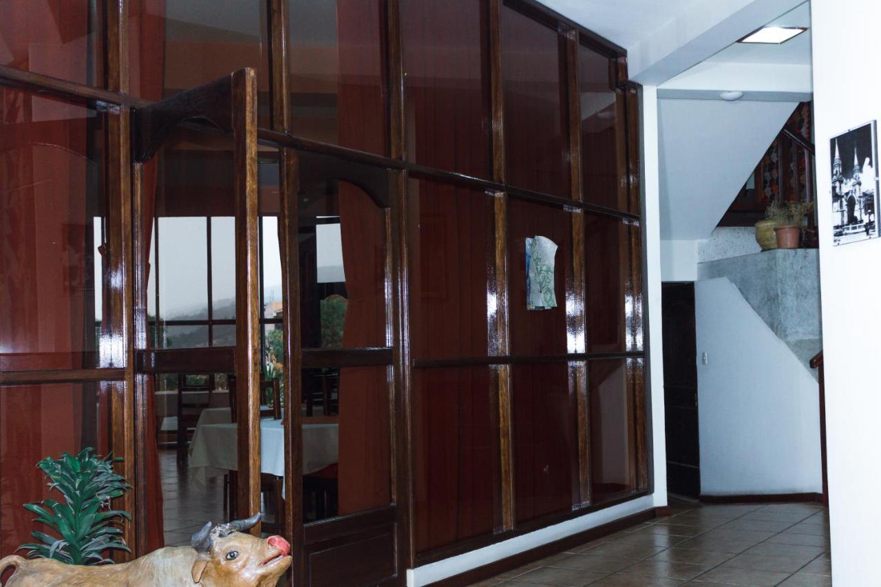 Hotel Santa Cruz Huaraz  Extérieur photo